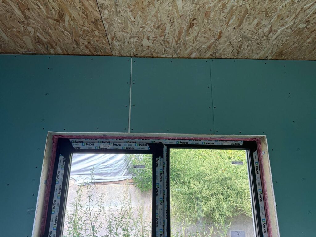 Монтаж гіпсокартону у СІП будинку: поради та варіанти 3 будівництво photo 26 2025 09 02 11 11 17 будівництво